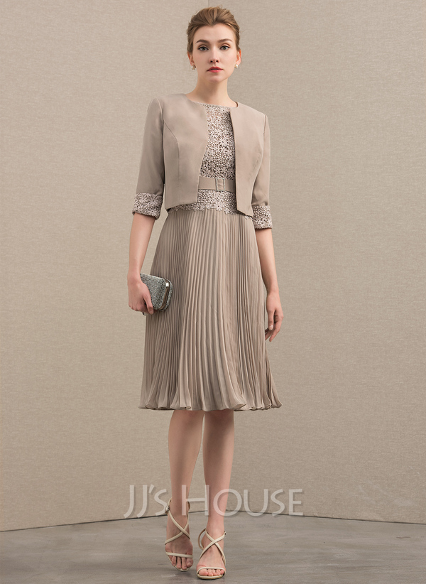 A-Line/Princess Scoop Neck Knee-Length Chiffon Lace Cocktail Dress With ...