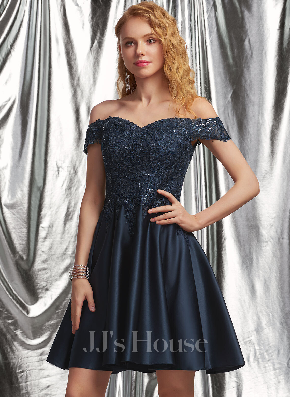 Chic A-Line Off Shoulder Sleeveless Pleated Satin Short-Mini Homecoming Dress main image 0
