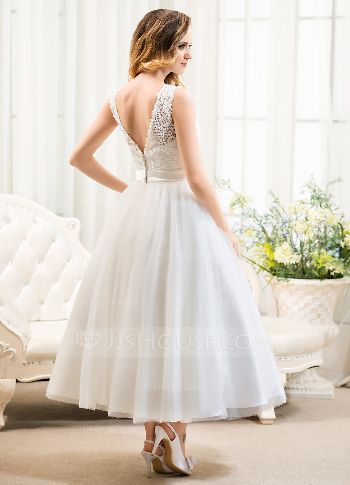 Ball Gown Scoop Tea-length Lace Wedding Dress main image 0