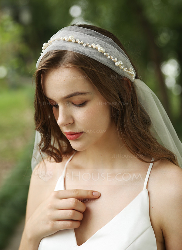 One-tier Cut Edge Chapel Bridal Veils With Faux Pearl (006250852) - JJ ...