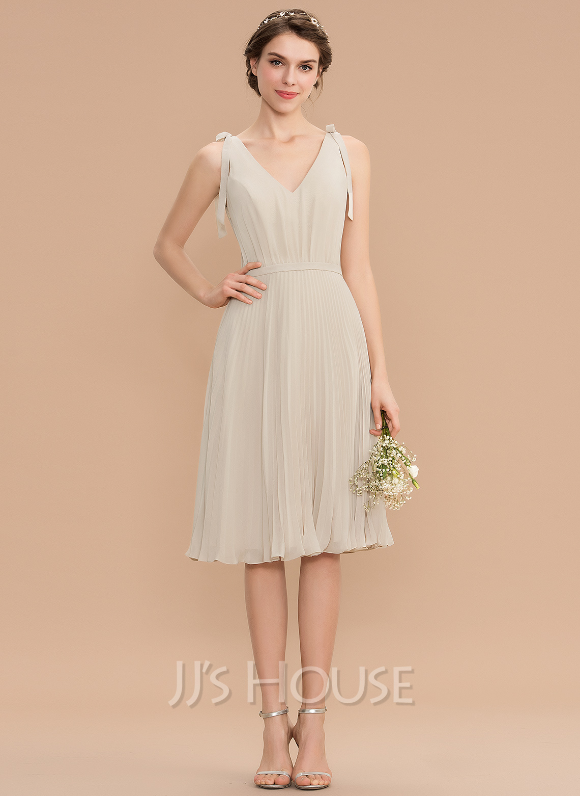 A-Line V-neck Knee-Length Chiffon Bridesmaid Dress With Bow(s) Pleated ...