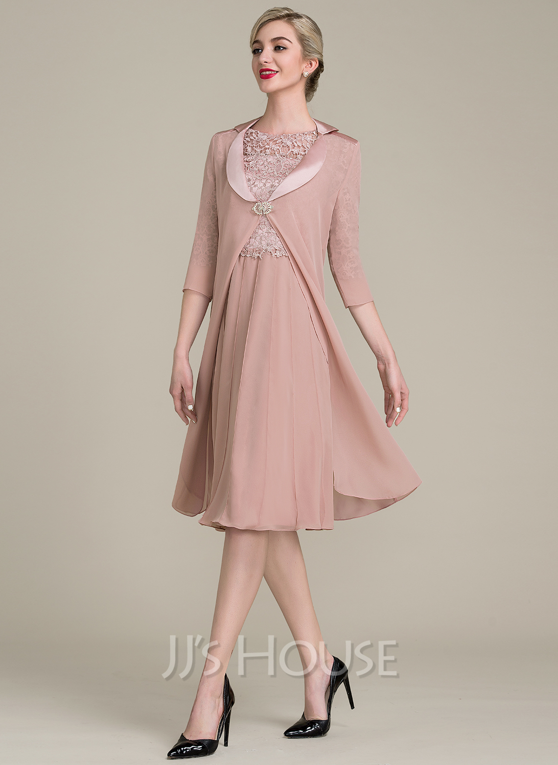A-Line/Princess Scoop Neck Knee-Length Chiffon Lace Cocktail Dress ...
