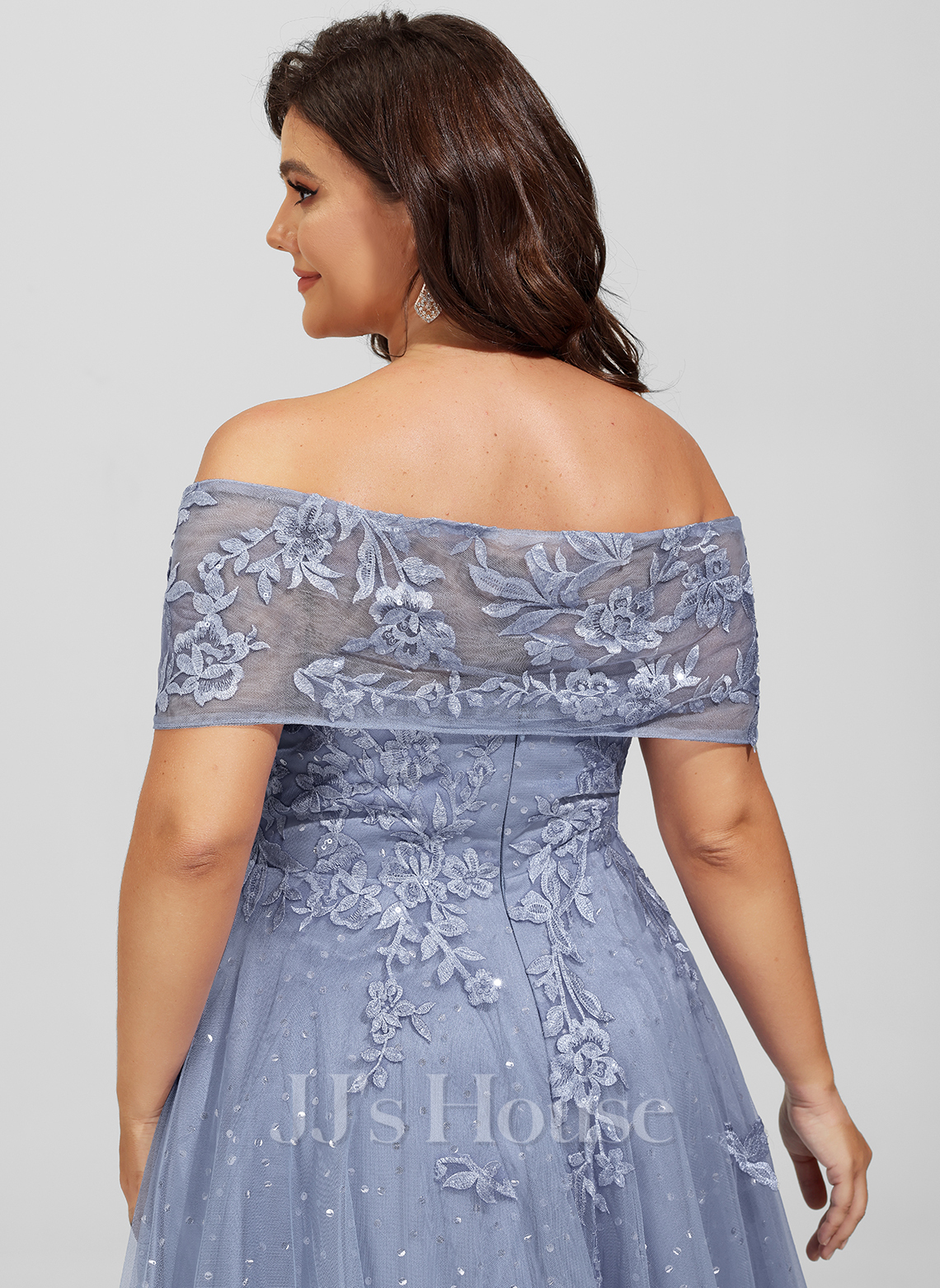 Off-The-Shoulder Tulle Ball Gown Sweep Train Dress main image 1