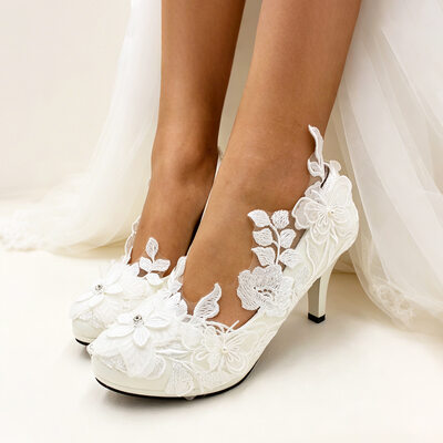Women's Wedding Shoes Faux Leather High Heel Round Toe Wedding Heels Elegant Applique Wedding Shoes