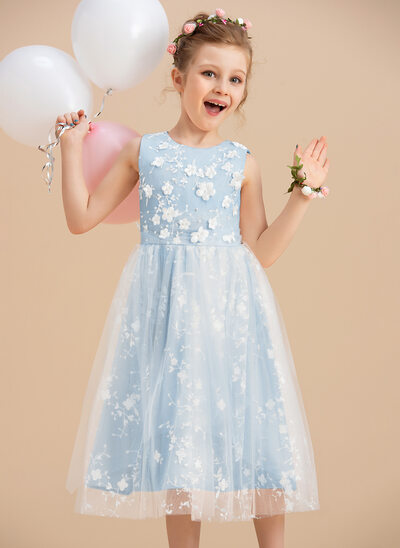 Kleid in A-Linie mit Perlen aus Tüll